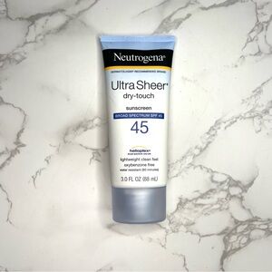 Neutrogena Ultra Sheer Dry Touch sunscreen spf 45